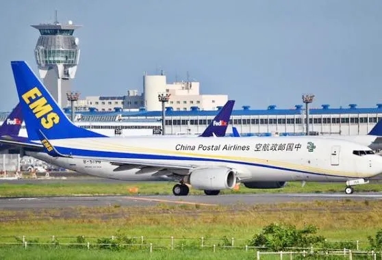 国内私人飞机天花板是什么样子—美国退役飞机公司