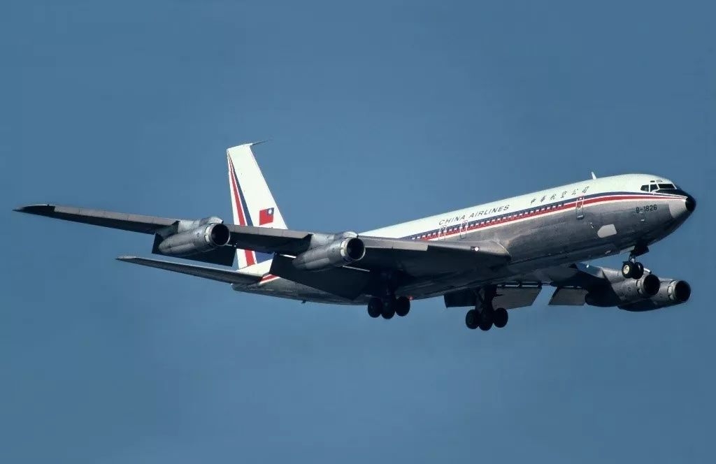 乌鲁木齐—富蕴航线首航 新疆加速“起飞”低空经济—美国退役飞机公司
